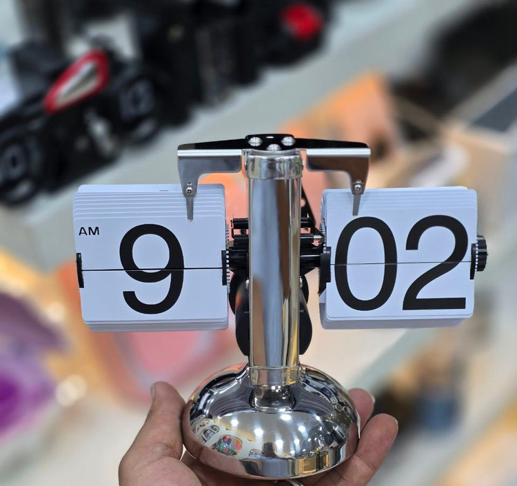 ساعت رومیزی ورقه ای Flip Clock اورجینال در چهار رنگ ضمانت تست و مرجوعی در صورت ایراد ارسال فوری
